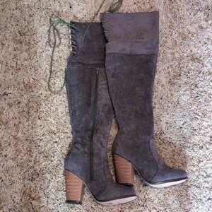 Like New Chase + Chloe Boots